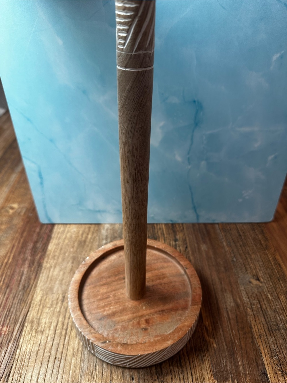 Whitewashed Wood paper towel holder - Picture 2 of 7